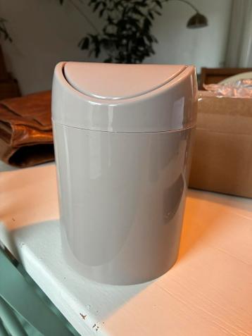 Kleine prullenbak GRATIS