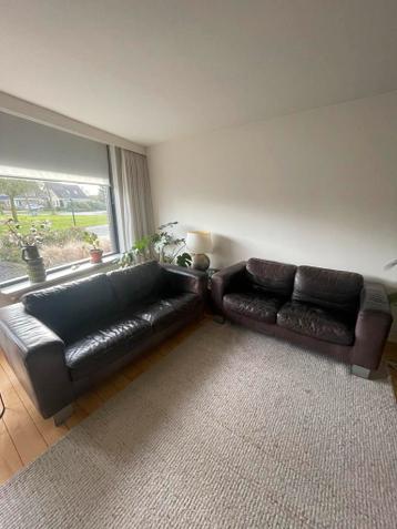 Gratis af te halen. 2 rundleren banken (2 en 2,5 zits)