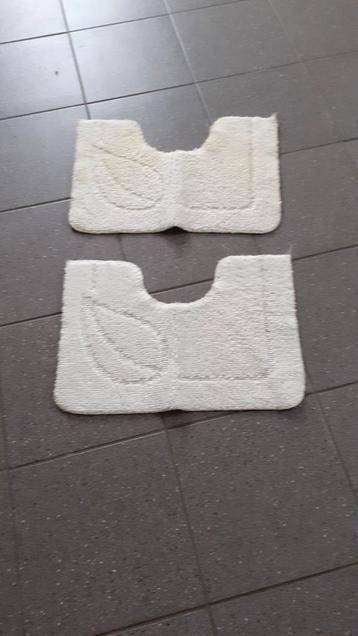 Twee wc matjes zie omschrijving