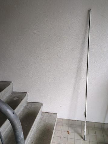 GRATIS GORDIJNRAIL circa 170 cm