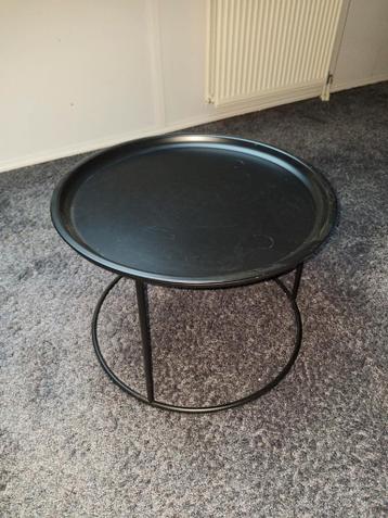 Metalen bijzettafel/salontafel - gratis