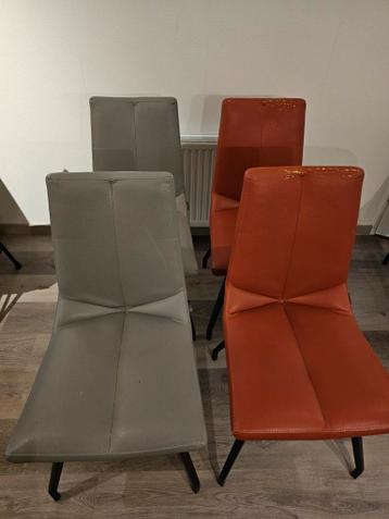 4 eetkamerstoelen merk Xooon. GRATIS af te halen