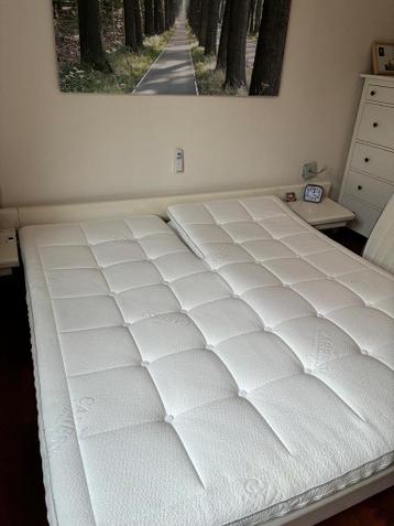 Carresse 730 splittopper - licht beschadigt aan onderkant