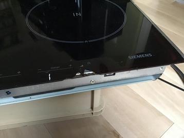 gedeeltelijk defecte inductiekookplaat van Siemens