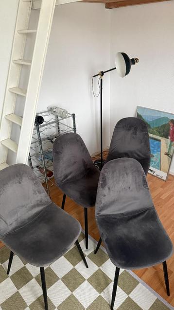 4 x velvet eetkamerstoelen Jysk GRATIS AF TE HALEN