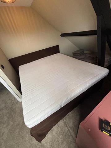 Boxspring gratis afhalen, zelf uit elkaar halen en afvoeren