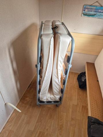 Opklapbed / Logeerbed - Makkelijk op te bergen