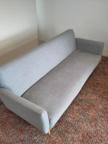 Gratis Slaapbank - 210 cm lang. Ophalen voor 27 februari!