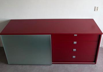 Dressoir grais mdf rood met lades en schuifdeur 180 cm
