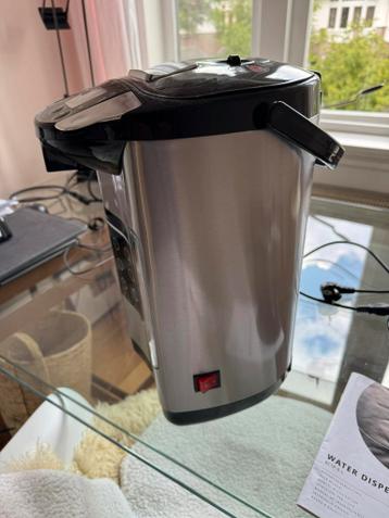 Waterkoker/dispenser gratis