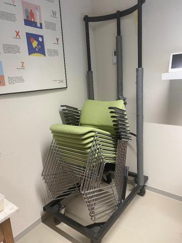 7stoelen , lichte gebruiks sporen.