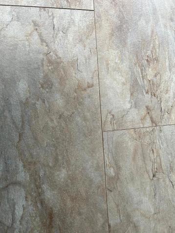 Mooi marmerlook laminaat met ondervloer