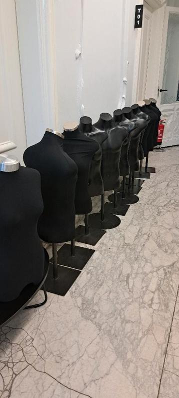 Free mannequins