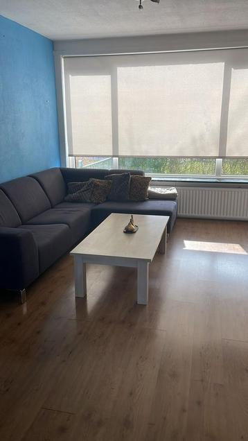 Mooie blauwe hoekbank GRATIS