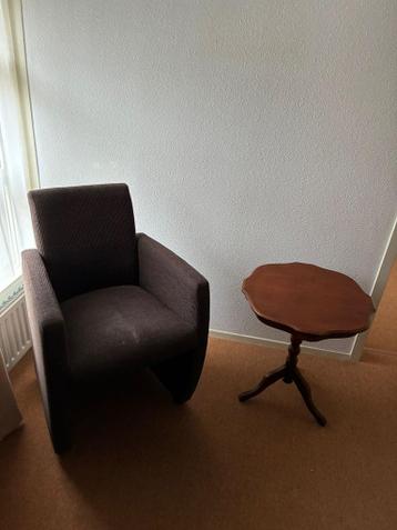 Stoel gratis , tafeltje is weg…