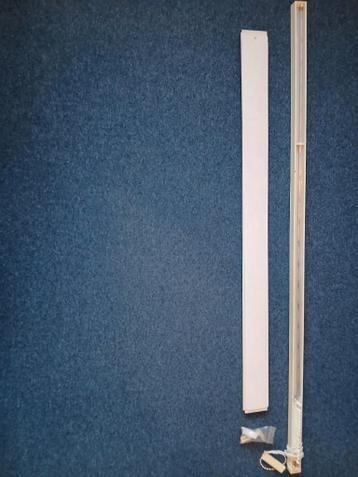 Gratis - Verticale kunststof jaloeziën