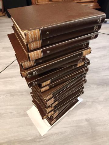 Stapel encyclopedieën gratis