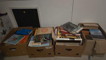 Vier dozen boeken - Bodemvondsten, Antiek, Kunst