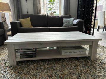 Mooie, witte salontafel