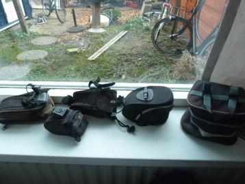 fietstasjes, zadeltasjes o.a. Koga en Gazelle