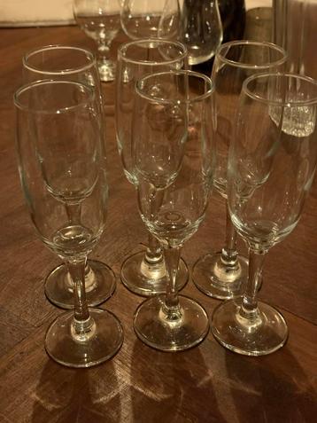 Gratis Glazen, Mokken en Borden Ophalen