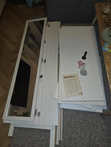 Kleding kast Brusali IKEA
