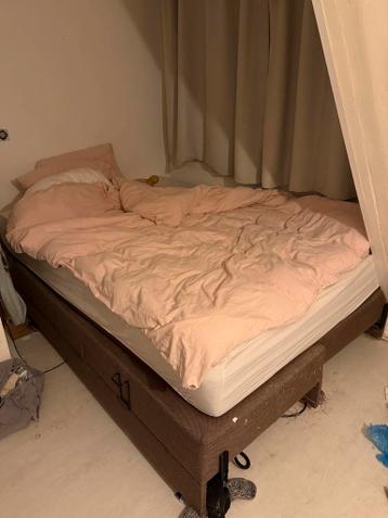 Elektrisch verstelbaar bed 140x200 met matras