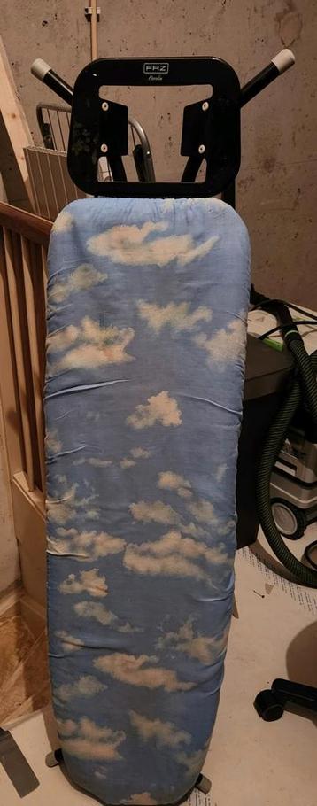 Gratis strijkplank - prima te gebruiken met nieuwe hoes