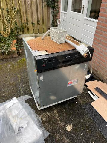 Vaatwasser/oud ijzer (GRATIS)