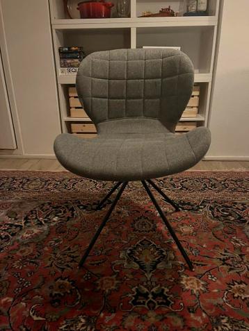 4 Eetkamer stoelen | gebruikt | gratis ophalen