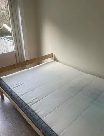 Bedframe met matras