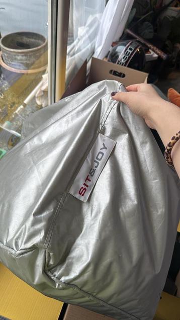 Sit & Joy Zitzak - gave Zilveren poef uniek