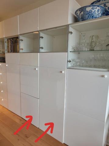 Gratis twee ikea kasten