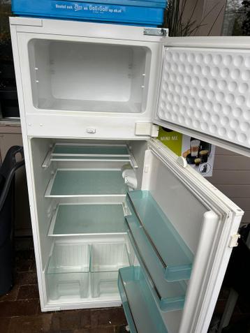 Gratis Koelkast met vriesvak