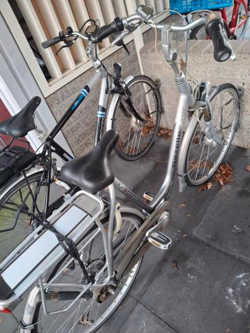 gazelle orange defect en werkende pelikaan fiets