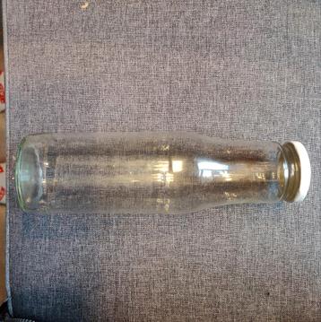 Glazen fles met dop
