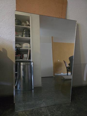 Spiegel 69 bij 116 cm