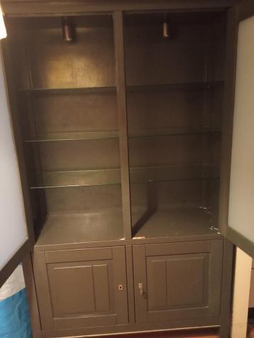 Gratis Houten kast met mat glas - 1.1x1.6x0.4m