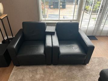 Gratis af te halen 2 lederen stoelen