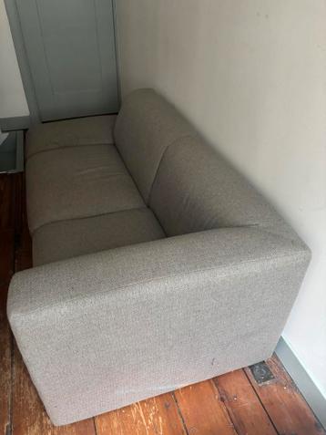 Grey low sofa - gratis
