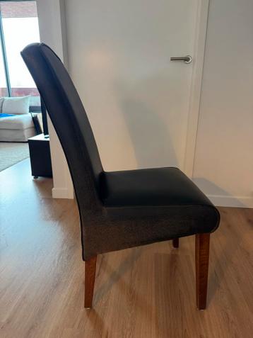 4 Stoelen Gratis Af Te Halen