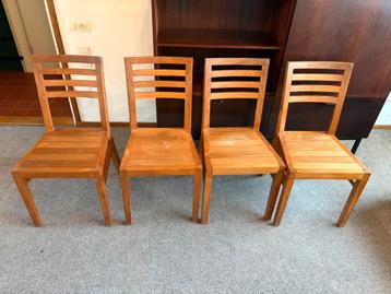 4 vintage eetkamerstoelen