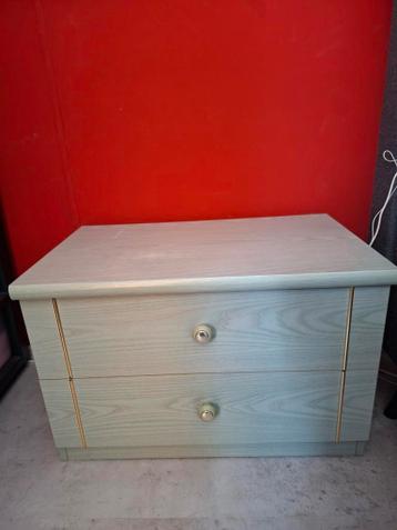 Nachtkastje met 2 laden