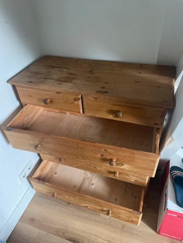 Gratis kledingkast in goede staat