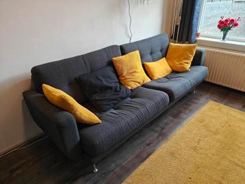 Gratis grijze IKEA bank