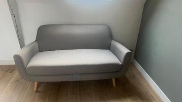 Gratis ophalen vandaag! Grijze nette bank