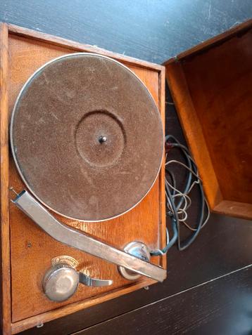 GRATIS op te halen defecte Jobophone 10 uit de jaren '50