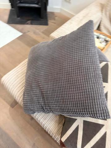 5 Kussens - Gratis Ophalen!