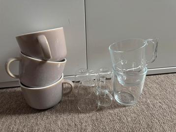 Diverse koffiekopjes en espressokopjes