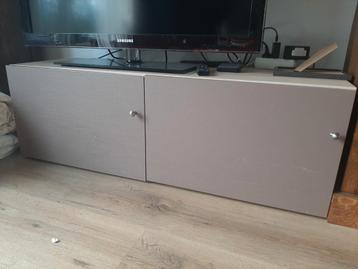 Tv kastje, oudroze, van Ikea, gratis ophalen